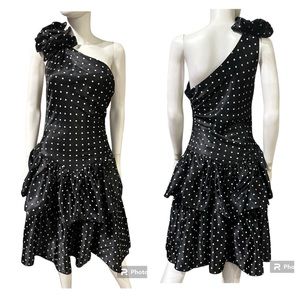 Vintage 80s Jamie  Polka Dot Black and White Party Dress!